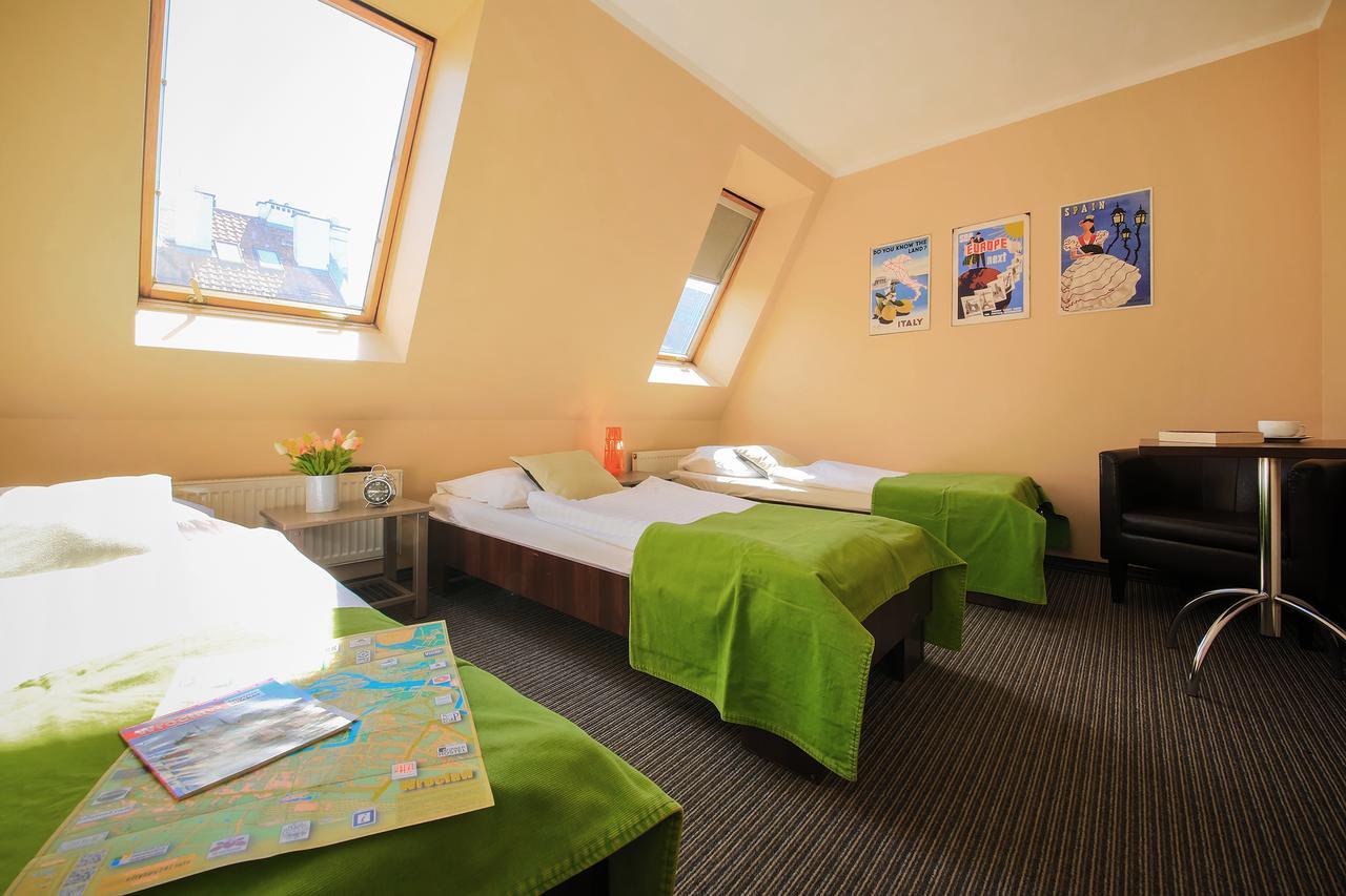 Glow Hostel 브로츠와프 외부 사진
