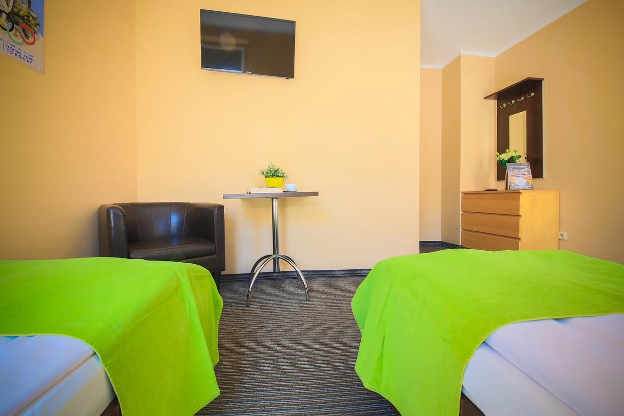 Glow Hostel 브로츠와프 외부 사진